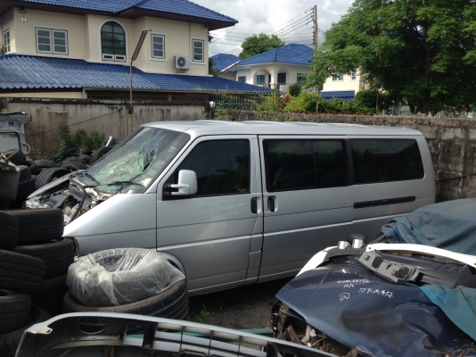 ขายซาก VOLKSWAGEN CARAVELLE 2.8 GL VR6 สีเทา ปี2002 พร้อมเล่มโอนลอย