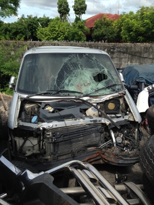 ขายซาก VOLKSWAGEN CARAVELLE 2.8 GL VR6 สีเทา ปี2002 พร้อมเล่มโอนลอย