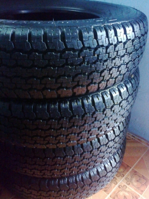 ยาง205R16ใหม่ป้ายแดงบิดโตนสวยตุมเต็ม ยาง205R16ใหม่ป้ายแดงบิดโตนสวยตุมเต็ม