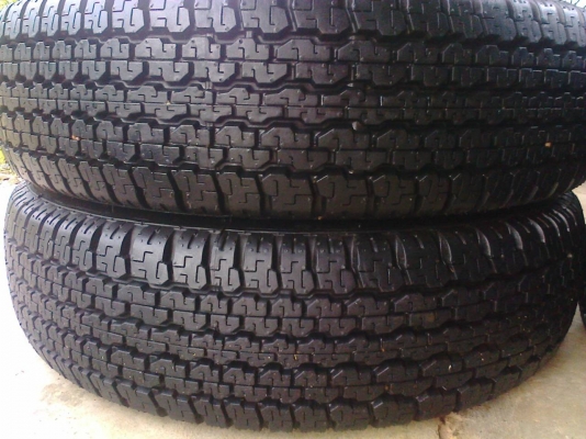 ยาง205R16ใหม่ป้ายแดงบิดโตนสวยตุมเต็ม ยาง205R16ใหม่ป้ายแดงบิดโตนสวยตุมเต็ม