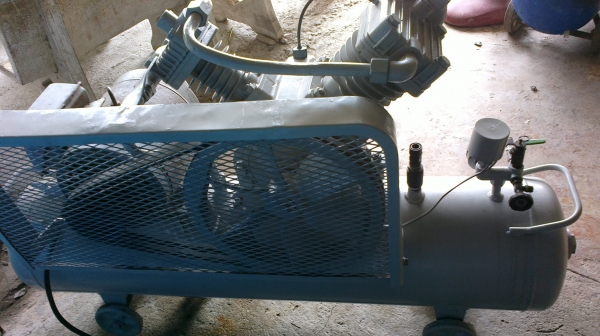 Hitashi Air com 5 HP 3.7KW