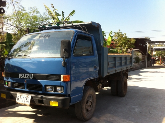 หกล้อดั้มnpr115สภาพพร้อมใช้fหน้าหลัง