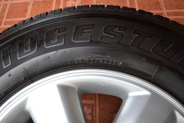 ขายแม็กvigo ขอบ 17 พร้อมยาง ปี 2013 17,900 ขายแม็กvigo ขอบ 17 พร้อมยาง ปี 2013 17,900