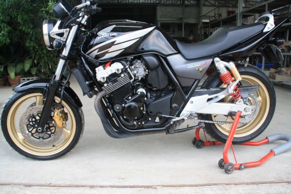 ขาย CB 400 เทค 3 ปี 2006 กุญแจชิบ สรรพสามิตแท้ เครื่องดี ท่อโยชิ สวยจัด 129000