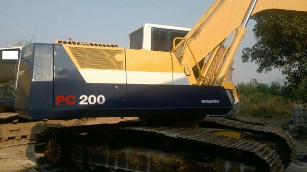 Komatsu pc200-5 SN:63xxx ไฟฟ้าครบ,เอกสาร Inv ช่วงล่างเต็ม