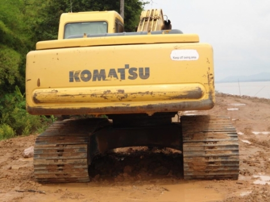 ขายแบคโฮ KOMATSU PC200-6 สภาพเยี่ยม พร้อมใช้งาน มีเล่มจดทะเบียน