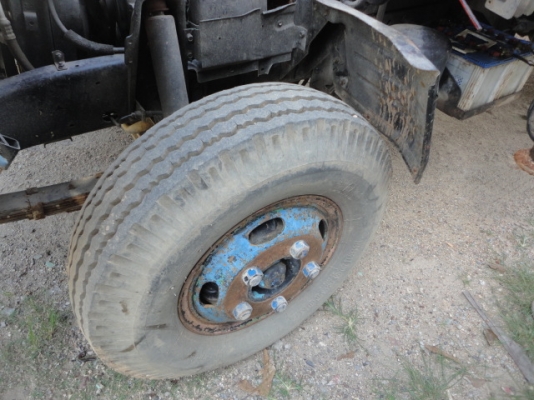 6 ล้อติดเฮี้ยบ 3 ตัน ISUZU NPR 110 แรง แอร์ เพาเวอร์  เกียร์ยาว