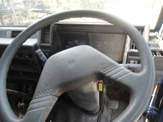 6 ล้อติดเฮี้ยบ 3 ตัน ISUZU NPR 110 แรง แอร์ เพาเวอร์  เกียร์ยาว