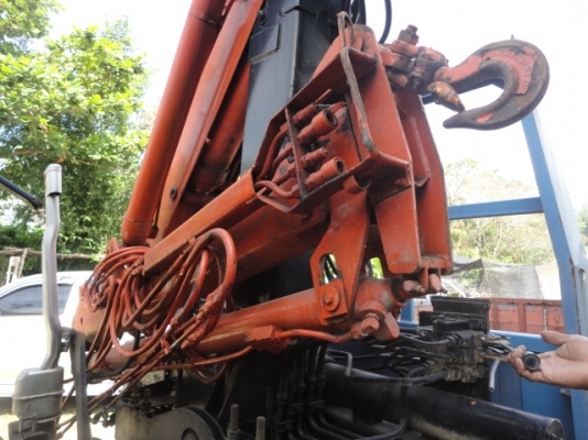 6 ล้อติดเฮี้ยบ 3 ตัน ISUZU NPR 110 แรง แอร์ เพาเวอร์  เกียร์ยาว