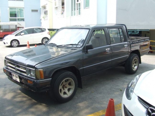 <No.8>Toyota Hero 4 ประตู (Ln56)ปี87 พร้อมใช้