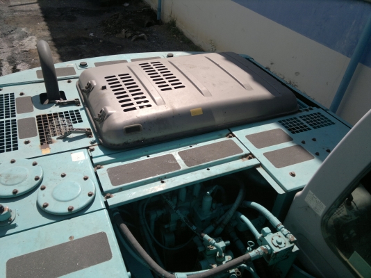 รถขุด KOBELCO  SK200-6 รถนอกนำเข้า มาถึงไทยแล้วครับ สภาพดีสุดๆ ติดต่อ มานะ 085-9049669