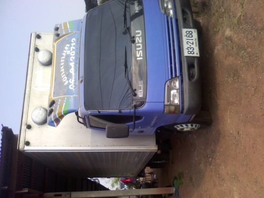 ISUZU NPR 130 HP TURBO 4HG1 ปี 47 รถตู้แห้งขนส่ง ตู้แห้ง 4 บานยาว 6 เมตร สูง 2.40 เมตร เครื่องดีเดิมๆ ภายในเก๋ง แอร์เย็น พวงมาลัยเพาเวอร์ ช่วงล่างคัชซีสวยมากไม่มีบวม ยางสภาพดี 80\% พร้อมบรรทุกพร้อมใช้งาน เอกสารทะเบียนภาษีครบถูกต้องพร้อมโอนครับ ISUZU NPR 130 HP TURBO 4HG1 ปี 47 รถตู้แห้งขนส่ง ตู้แห้ง 4 บานยาว 6 เมตร สูง 2.40 เมตร เครื่องดีเดิมๆ ภายในเก๋ง แอร์เย็น พวงมาลัยเพาเวอร์ ช่วงล่างคัชซีสวยมากไม่มีบวม ยางสภาพดี 80\% พร้อมบรรทุกพร้อมใช้งาน เอกสารทะเบียนภาษีครบถูกต้องพร้อมโอนครับ