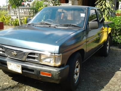 NISSAN BIGM KINGCAB - BDi 2.5 MT ปี 39 มี 2 คันให้เลือก เครื่องดี ภายในเก๋งสะอาด พวงมาลัยเพาเวอร์ แอร์เย็น ช่วงล่างแน่นยางสภาพดีพร้อมใช้งาน เอกสารทะเบียนภาษีเต็มไม่มีขาดพร้อมโอน ราคาต่อรองได้ครับ