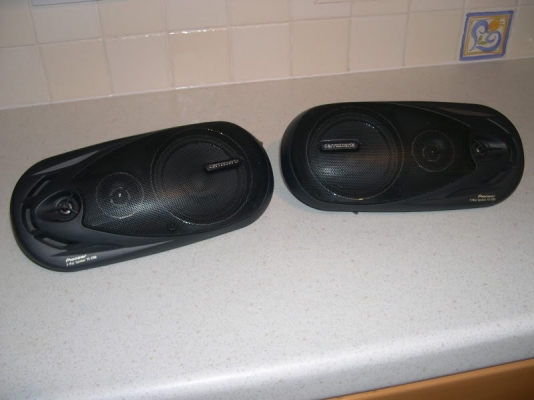 ขายลำโพงกล่องสำเร็จรูป3ทางของpioneerกับaddzest