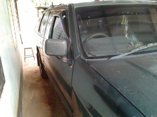 ISUZU TFR มังกรทอง SPACE CAB SL 2.5 MT ปี 37 รถบ้านเดิมๆพร้อมใช้งาน เครื่องแห้งแรงดี ภายในเก๋งคอนโซลอยู่ครบพร้อม แอร์เย็น กระบะมีหลังคาแคร์รี่บอยพร้อม ช่วงล่างคัชซีไม่มีผุ ยางสภาพดี 60\% พร้อมใช้งานได้เลย ทะเบียนภาษีครบพร้อมโอนครับ