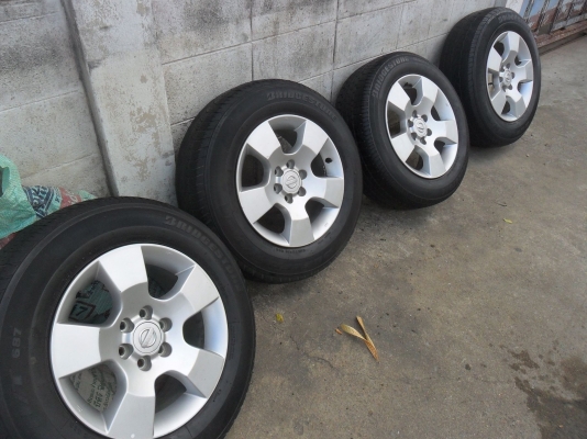 ล้อแม็ก 16นิ้ว 6รู NAVARA + ยาง 215/70R16 ล้อแม็ก 16นิ้ว 6รู NAVARA + ยาง 215/70R16