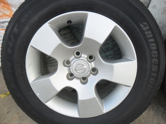 ล้อแม็ก 16นิ้ว 6รู NAVARA + ยาง 215/70R16 ล้อแม็ก 16นิ้ว 6รู NAVARA + ยาง 215/70R16