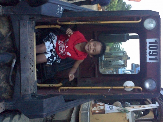 รถตัก เล็ก  NEW HOLLAND