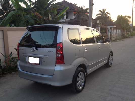 ขายถูก AVANZA ปี10สภาพดี