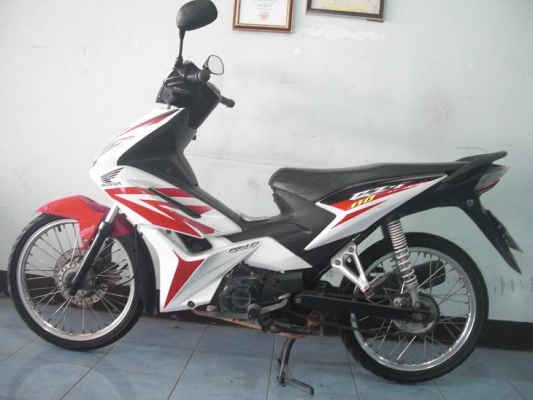 Honda czi 110 cc. (red/wh) ปี 51