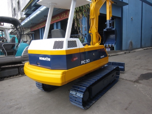 ขาย รถขุดเล็ก KOMATSU รุ่น PC30-5- แทร็กเหล็ก มือสองญี่ปุ่น ขาย รถขุดเล็ก KOMATSU รุ่น PC30-5- แทร็กเหล็ก มือสองญี่ปุ่น