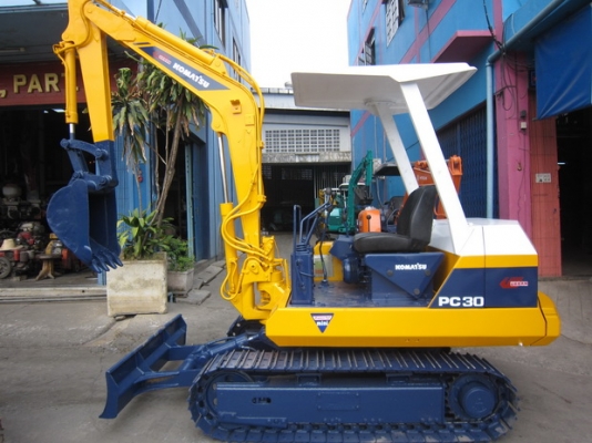 ขาย รถขุดเล็ก KOMATSU รุ่น PC30-5- แทร็กเหล็ก มือสองญี่ปุ่น ขาย รถขุดเล็ก KOMATSU รุ่น PC30-5- แทร็กเหล็ก มือสองญี่ปุ่น