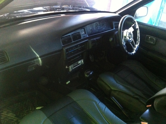 Nissan bluebird u12 Sr2.0 เกียร์ออโต้ ติดแก๊ชLPGลงเล่มแล้ว แอร์หนาว Nissan bluebird u12 Sr2.0 เกียร์ออโต้ ติดแก๊ชLPGลงเล่มแล้ว แอร์หนาว