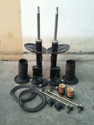 โช๊คอัพแคมรี่ 2003 คู่หน้า ของแท้ มือสองสภาพดี ยกชุด ราคาพร้อมติดตั้ง