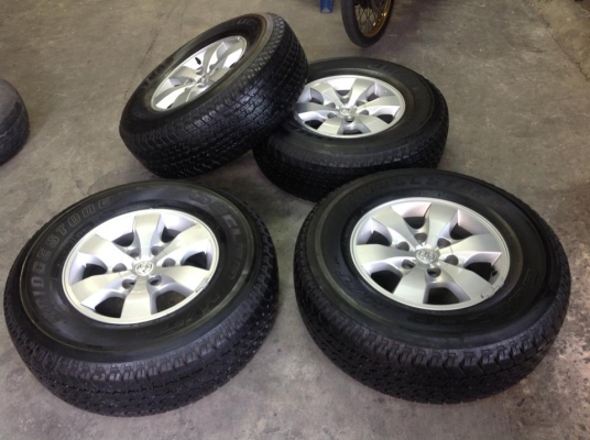 ขายถูก ล้อแม็กซ์16" โตโยต้า วีโก้ คู่ยาง บริดสโตน D840 265/70R16 ราคา 19000 บาท สนใจติดต่อได้ที่ 089 6669061