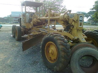 รถเกรดCAT 12F เครื่องแห้ง ปั้มดี เอกสารเล่มทะเบียนสวยมาก