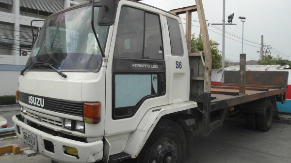 ขาย 6 ล้อ อีซูซุ FTR เครื่อง 160 แรง ยาว 6.50 เมตร