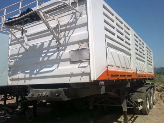 ขายห่างพ่วง สามมิต  3 เพลาแท้  ปี 48   สนใจติดต่อ 081 - 6079515