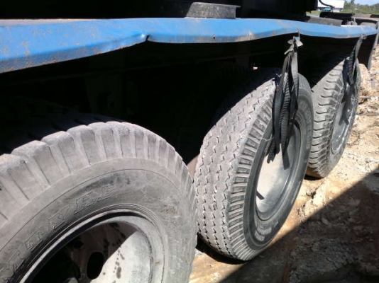 ขายห่างพ่วง สามมิต 3 เพลาแท้ ปี 49 สนใจติดต่อ 081 - 6079515 ขายห่างพ่วง สามมิต 3 เพลาแท้ ปี 49 สนใจติดต่อ 081 - 6079515