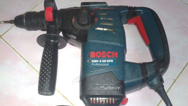 ขายสว่านโรตารี่ ตัวใหญ่bosch GBH 3-28 DFR