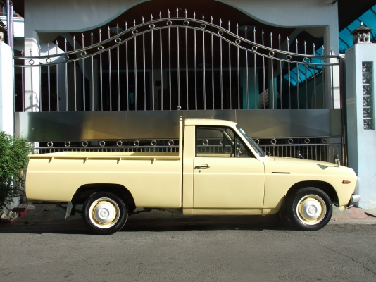 ขายมาสด้า โปรซีด ปี 2518