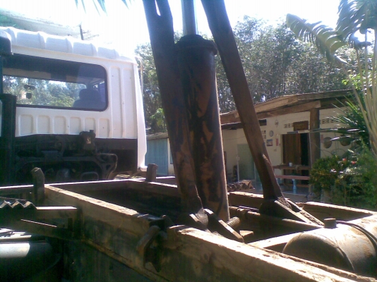 ขายชุดกระบะดั้มพร้อมกระบอกยกเอาไปวางได้เลย กระบะยาว  6  เมตร