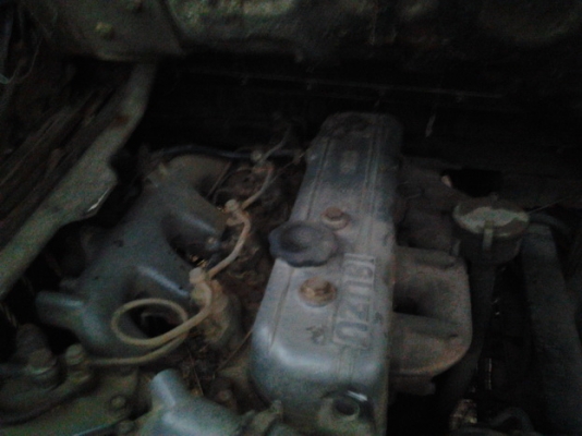 ISUZU ELF 100 HP 4BC1 หัวแป กระบะเหล็กคาร์โก้ยาว 4.30 เมตรไม่มีผุ หัวบางดีคอนโซลยังอยู่ครบพร้อม เกียร์ยาว ช่วงล่างคัชซีดีไม่ผุ ยางดี 4 เส้นประมาณ 60\% พร้อมบรรทุกพร้อมใช้งาน เอกสารเล่มทะเบียนครบพร้อมโอนครับ