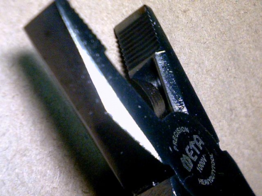 คีม META คีม META