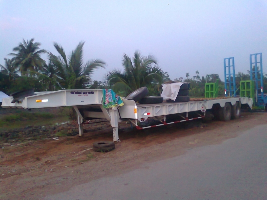 ขายด่วนหางโลเบด 2 เพลา สีขาว ราคา 470000 บาท