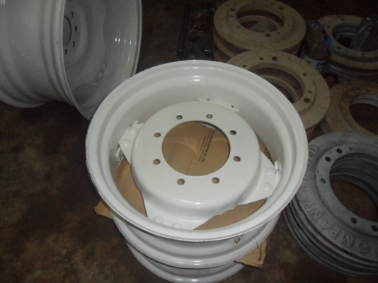 ขายแล้ว กระทะล้อหน้ารถไถฟอร์ด  คานหน้าคาราโร่