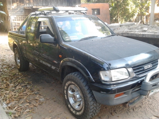 ขาย กระบะแค็ป 4WD ISUZU RODEO 2.8 ปี 40/97 เครื่อง 2.8 แห้งๆ ไม่หลวม  เกียร์ดี เกียร์โฟล์ใช้งานปกติ มีหอนนิดๆ ช่วงล่างแน่น คัสซีสวย ภายในดี พ.พาวเวอร์ แอร์ สีเดิมๆ ไม่เคยชน ยางดี 4 เส้น พื้นปูกระบะ ล้อแม็ก โรลบาร์ พร้อมลุย พร้อมใช้งาน ราคาต่อรองได้ครับ