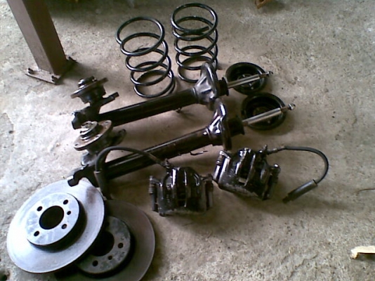 ขายชูดปั้มเบรคล่างพร้อมจานเบรค BMW e30 คู่หน้าแท้