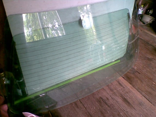 ขายกระจกบานหลัง BMW e30 1บาน