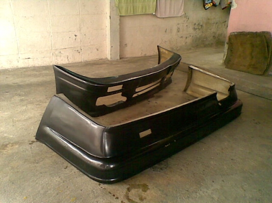 ขายกันชนหลัง BMW e30 1ชิ้น