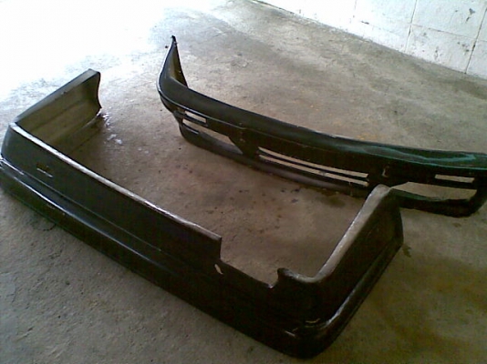 ขายกันชนหลัง BMW e30 1ชิ้น