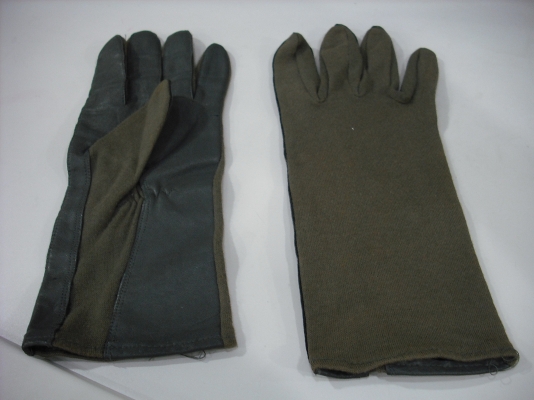 หมวกทหาร+ถุงมือนักบิน