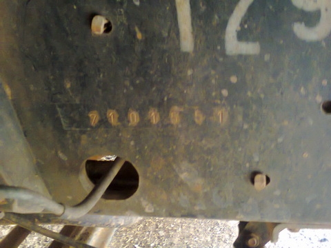 ขายด่วน NPR 115  4BD ฝาดำ น๊อตล้อ 6 ตัว