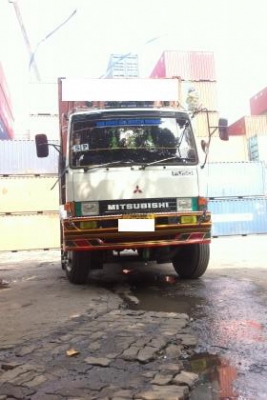 ขายด่วน Mitsu Fuso 190 แรง 10 ล้อ 1 เพลา พื้นเรียบยาว 6.1 เมตร สวยมากรีบจองเลยโทร  088-4501277
