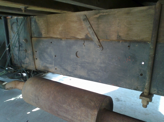 ขายหกล้อติดเครน ISUZU   ROCKY 6BG1  เครน TADANO 3 ปอก 3 ตัน  รถใช้งานทุกวัน เบรคจิ๊บฟี่ รถแท้ห้าง เดิมๆสวย  ราคาสุดคุ้ม ครัซซีสวย ไม่มีที่ติ