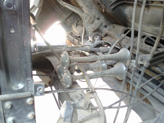 ขายหกล้อติดเครน ISUZU   ROCKY 6BG1  เครน TADANO 3 ปอก 3 ตัน  รถใช้งานทุกวัน เบรคจิ๊บฟี่ รถแท้ห้าง เดิมๆสวย  ราคาสุดคุ้ม ครัซซีสวย ไม่มีที่ติ